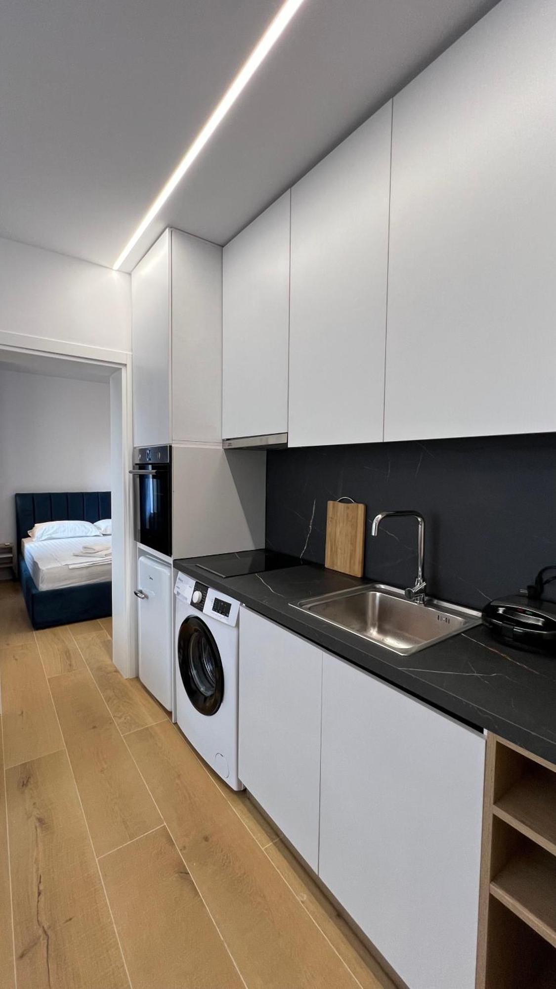Tirana Central Apartments ภายนอก รูปภาพ