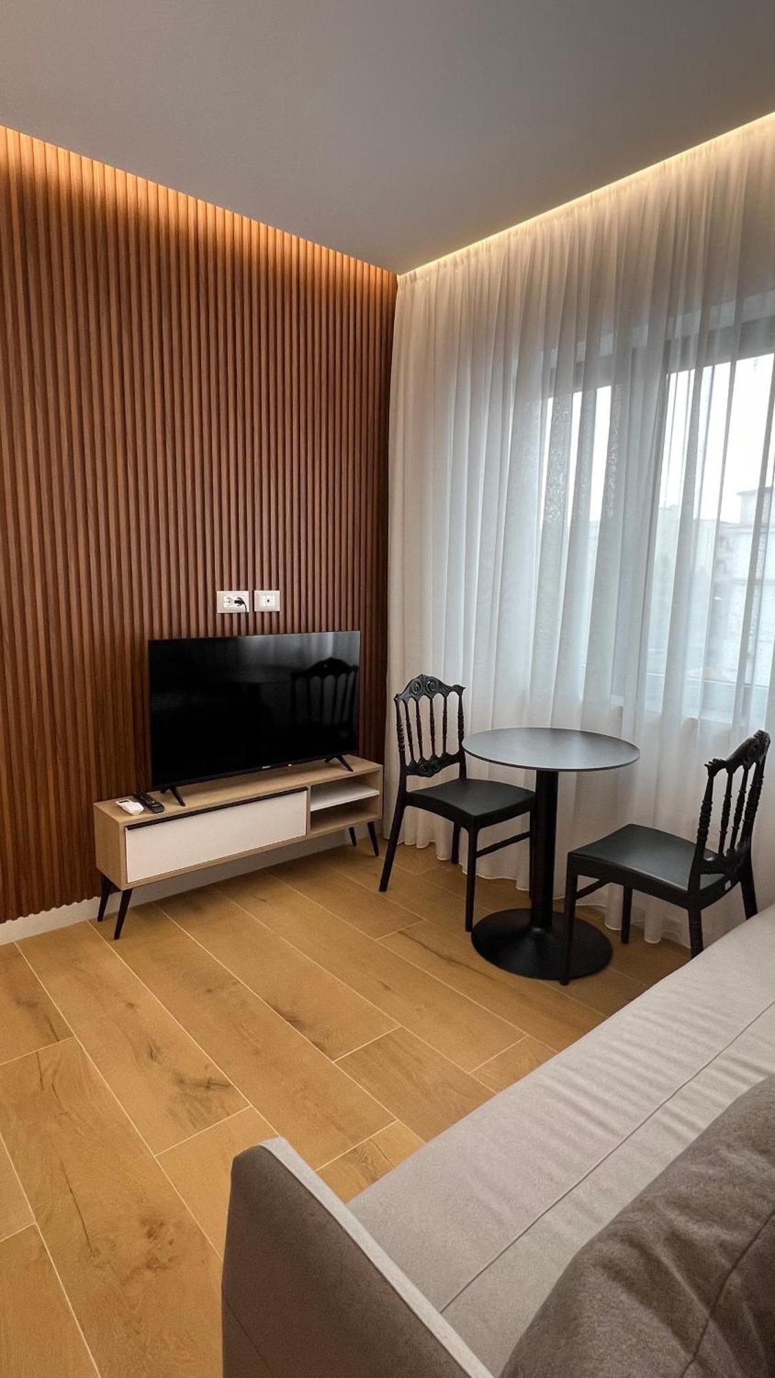 Tirana Central Apartments ภายนอก รูปภาพ