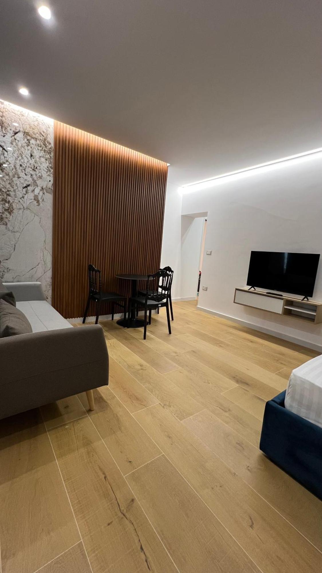 Tirana Central Apartments ภายนอก รูปภาพ